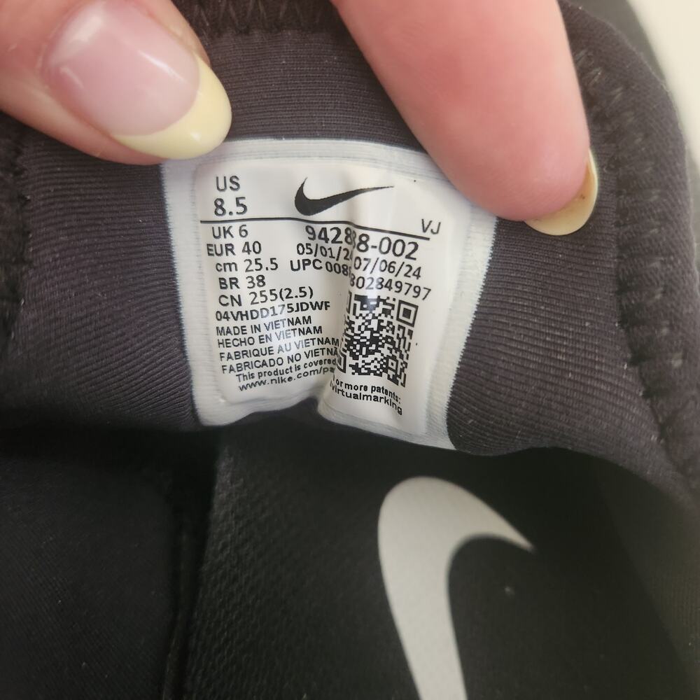 Nike Women's Free TR 8 Training Shoe, Black/Black/Black US 8.5 - Picture 7 of 10